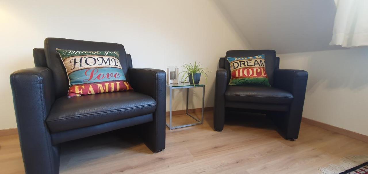 Evelyne Appartement *