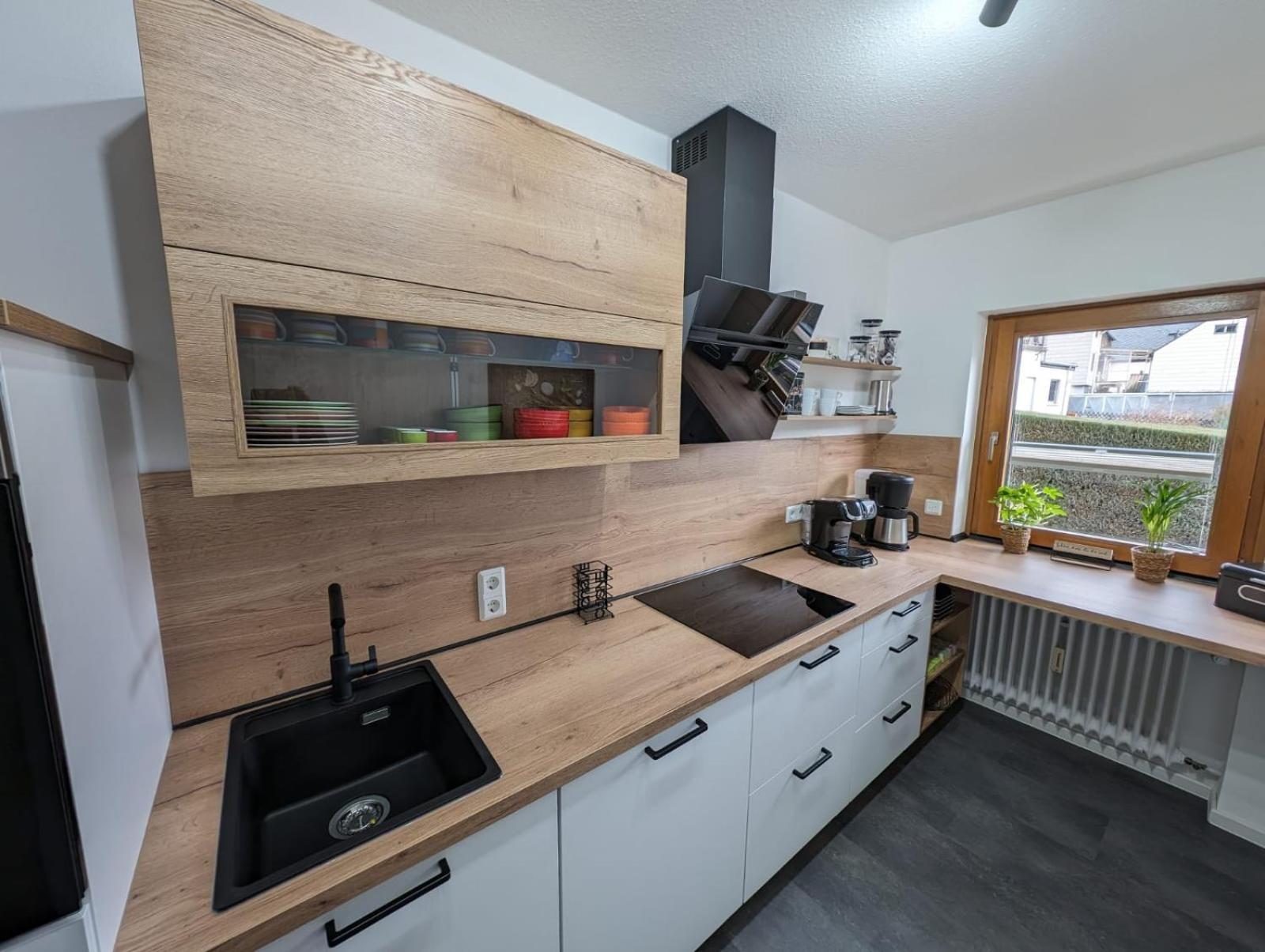 Evelyne Apartment *